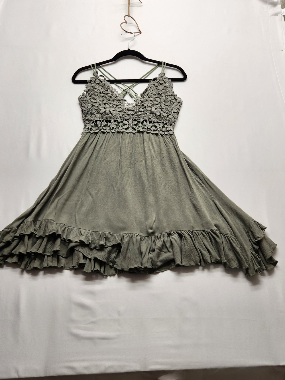 ⭐️La Miel Olive Green Boho Crochet Lace Mini Dress Medium Festival Whimsigoth